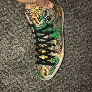 Gucci shoes